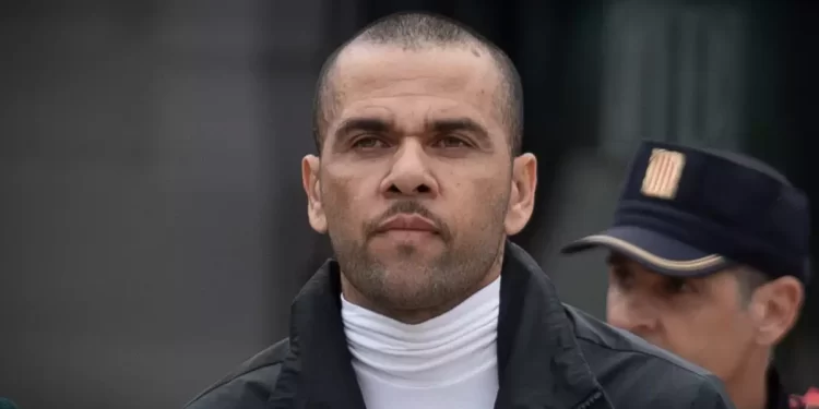 Daniel Alves se apresentou pela primeira vez ao Tribunal Superior de Justiça da Catalunha