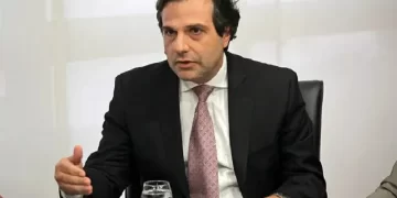 Defensor público recebe o convite para depor na CPI da Braskem