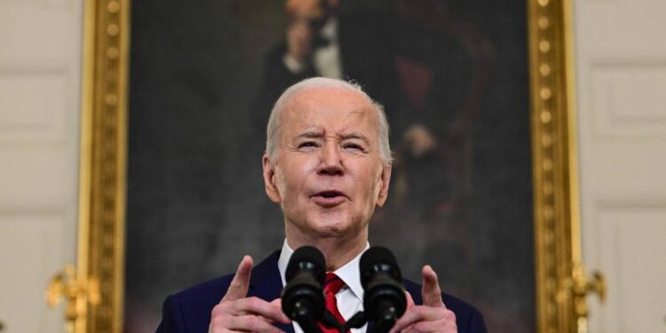 Biden sanciona projeto de lei que pode banir TikTok nos EUA