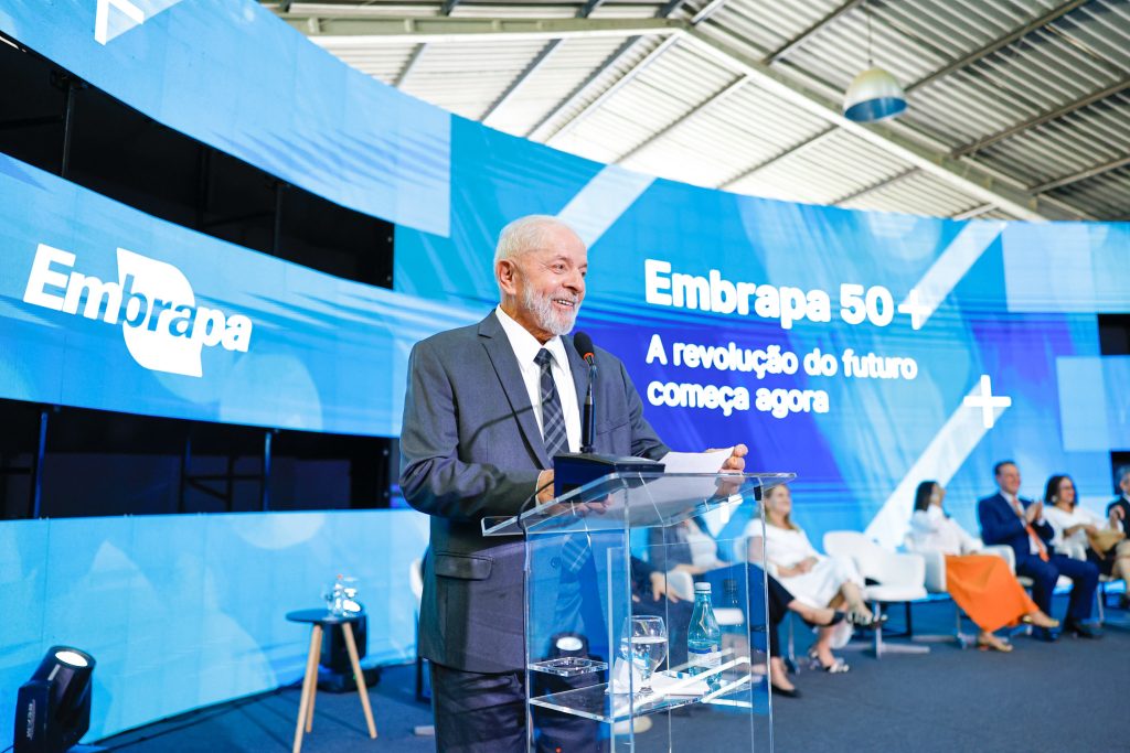 25.04.2024 - Presidente da República, Luiz Inácio Lula da Silva, durante Cerimônia de Comemoração de Aniversário da Embrapa 50+, no Pavilhão da Sede da Embrapa. Brasília - DF. Foto: Ricardo Stuckert / PR