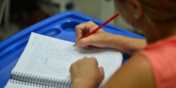 EXCLUSIVO: PGR quer pente fino em cidades de Alagoas com ‘surto de matrículas’ na educação