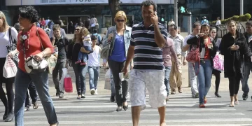 Taxa de desemprego recua em 15 estados no segundo trimestre, diz IBGE