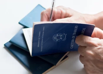 Desemprego no Brasil Cai para 6,8% e Atinge Menor Nível em 12 Anos, Informa IBGE