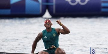 Paris 2024: Isaquias Queiroz conquista a prata no 1000m da canoagem velocidade
