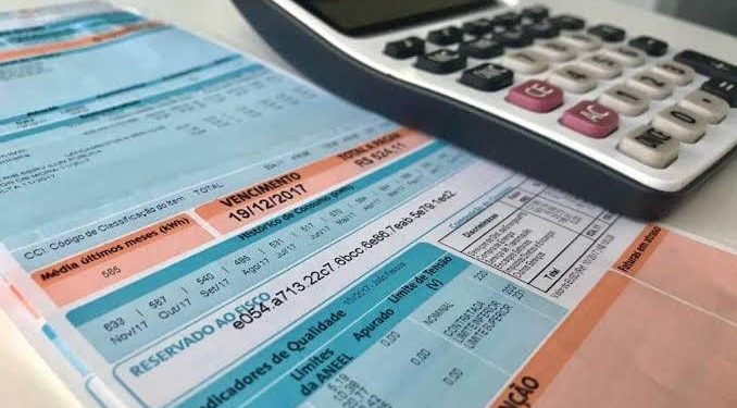 Conta de luz fica mais cara com ativação da bandeira vermelha patamar 2