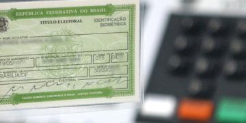 Eleitores ausentes no domingo têm 60 dias para justificar ausência
