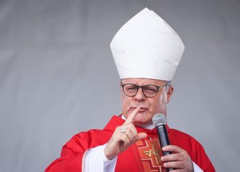 Arcebispo de Brasília celebra missa na Ucrânia neste domingo (20/7)