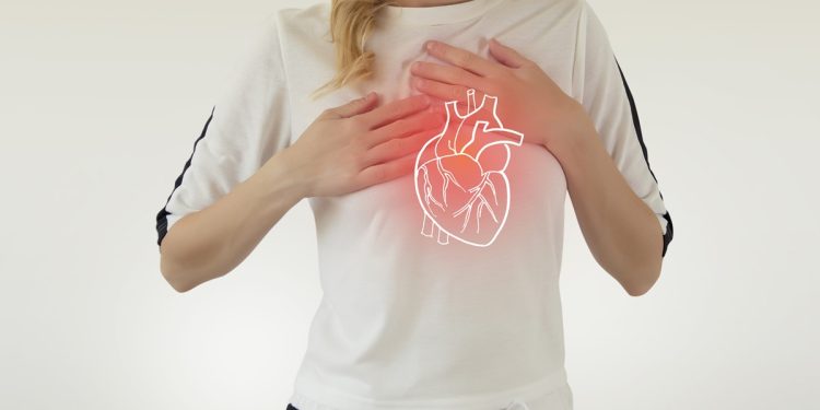 Descubra 4 fatores que podem causar taquicardia após as refeições