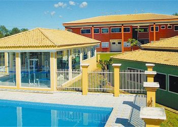 Adolescentes que fugiram de clínica de reabilitação são encontradas