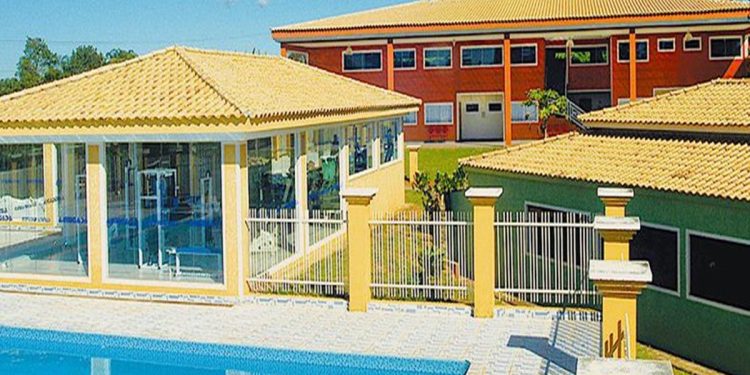 Adolescentes que fugiram de clínica de reabilitação são encontradas