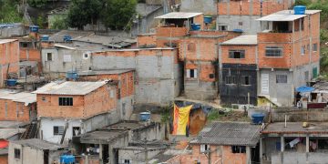 Ricos x Pobres: para combater a pobreza é preciso desconcentrar a renda