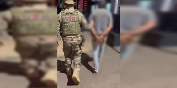 Mulher é mantida em cárcere privado após encontro com homem em fazenda