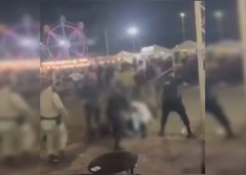 PMs agridem jovens com chutes e golpes de cassetete em festa agro