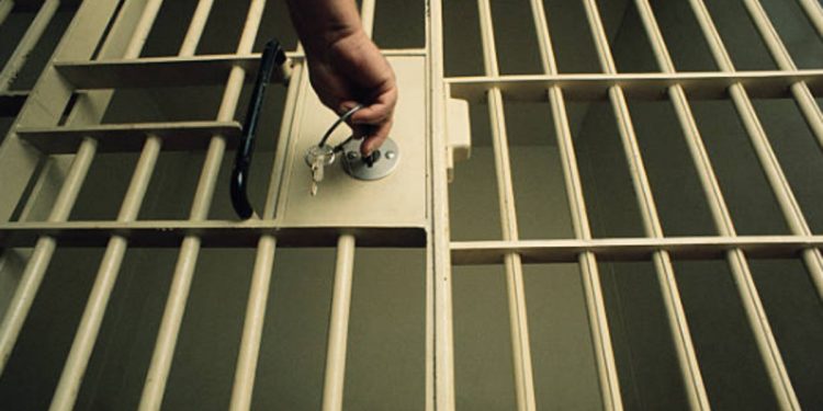 Advogado é condenado por atuar a favor de organização criminosa no DF