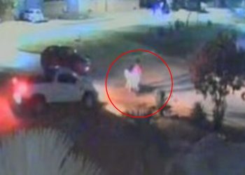 Vídeo: dupla espanca homem até a morte durante acerto de contas