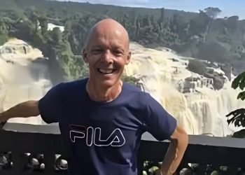 Gerente morre após cair de cachoeira de 80 metros quando fazia trilha