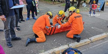 Ciclista de 50 anos é hospitalizada após atropelamento na Asa Norte