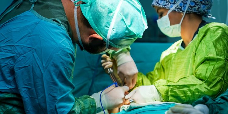 Lula sanciona lei que amplia direito à cirurgia reconstrutiva de mama