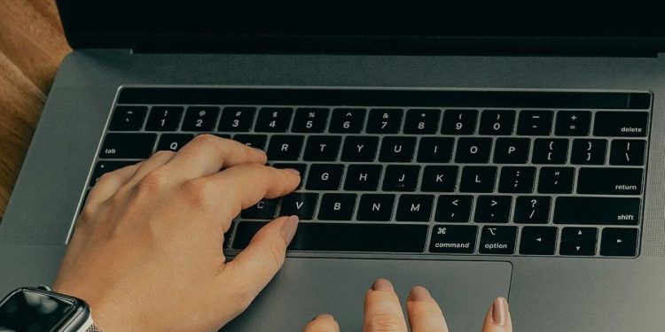 TRT mantém decisão que garante reembolso de curso a empregado demitido