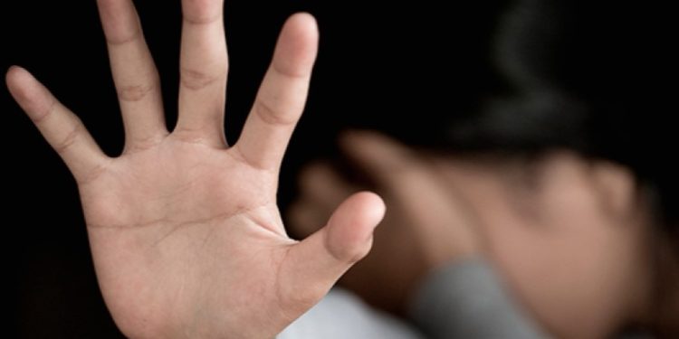 Homem é preso após dopar e estuprar jovem de 19 anos em festa privê