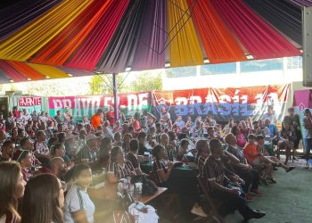 Tricolores se reúnem em Brasília na torcida pelo Fluminense no Mundial
