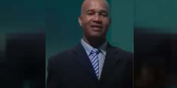 Polícia procura pastor que pedia fotos de calcinha a menina de 13 anos