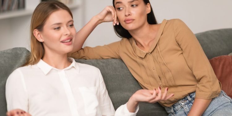 Psicólogos revelam os sinais de que alguém não gosta da sua presença