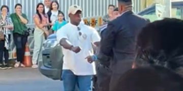 Vídeo: policial de folga ameaça e agride vigilante no Hospital de Base