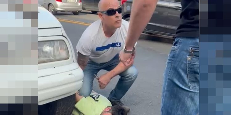 Publicitário agredido por policiais na frente do filho: “Tive medo”