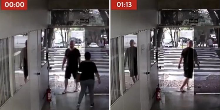 Vídeo flagra servidor batendo ponto de chinelo e short e indo embora