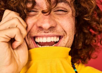 Qual a quantidade diária recomendada da fruta que combate mau hálito?