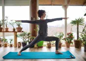 Yoga: confira 5 benefícios de praticar no inverno