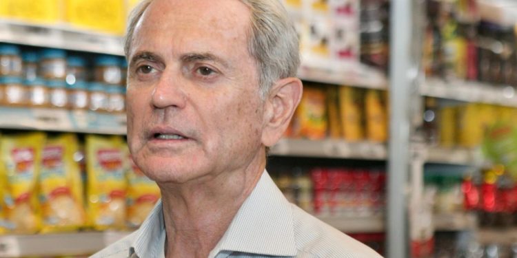 STJ anula apreensão de celular de Paulo Octávio em investigação no DF