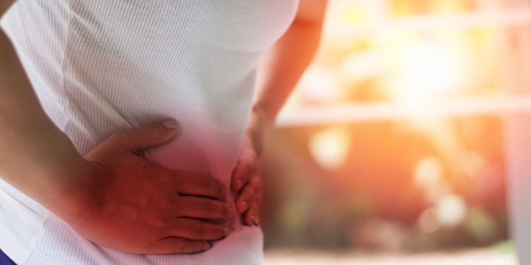 Até que ponto a dieta realmente influencia na endometriose? Entenda