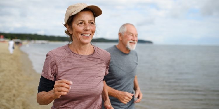 Câncer: saiba qual é a importância dos exercícios para tratar a doença