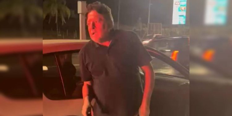 Veja quanto ganha o assessor do GDF que xingou agente do Detran