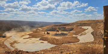 Tragédia em lixão: mais de 13 mil toneladas de lixo já foram retiradas