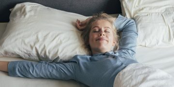 Insônia? Sono quebrado? Confira um guia para ter noites bem dormidas