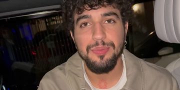 Cantor Nattan é denunciado no DF por cena com fã que tem nanismo