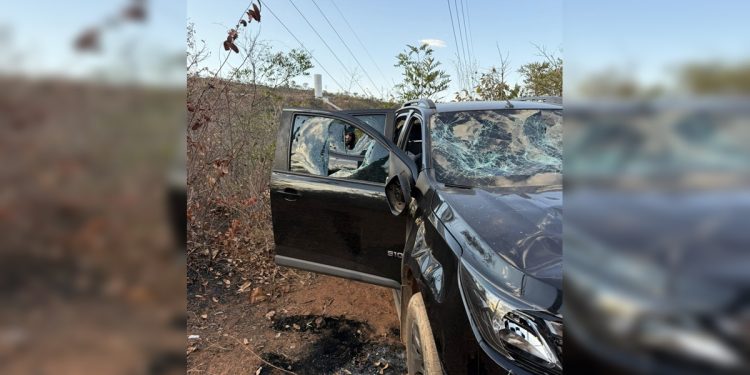 Vídeo: empresário tem caminhonete destruída após passeio em cachoeira