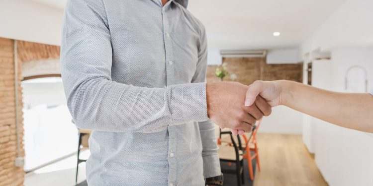 Falso corretor é preso por vender imóveis para mais de 1 pessoa no DF