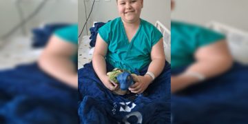 Criança está internada há 150 dias à espera de aparelho para respirar