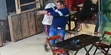 Vídeo: jovem de 21 anos é morto a tiros em restaurante no DF