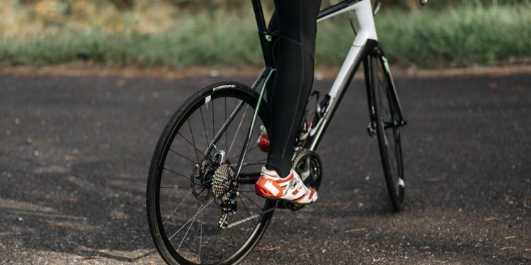Traficante é preso após tomar bicicleta e ameaçar usuário de drogas