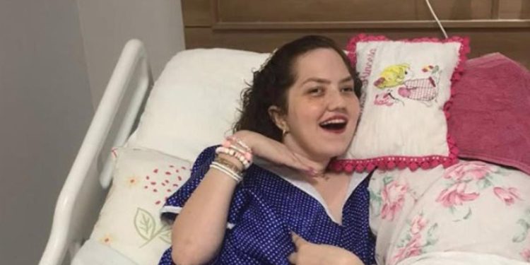 Síndrome de Moyamoya muda o destino de jovem capixaba de 26 anos