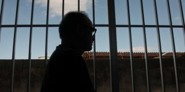 “Não fiz o tratamento”: paciente com câncer denuncia indício de fraude no SUS