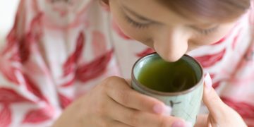 Chá anti-inflamatório tem ação expectorante e combate vermes