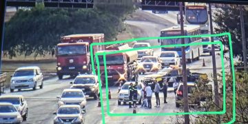 DF-001: faixa reversa é temporariamente interditada após atropelamento