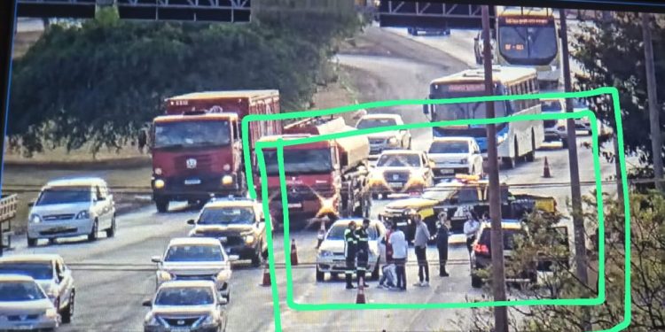 DF-001: faixa reversa é temporariamente interditada após atropelamento