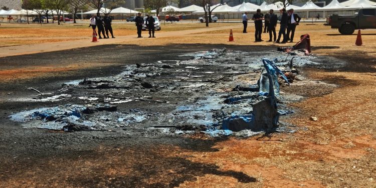 Vídeo mostra que ninguém passou próximo de banheiros antes de incêndio